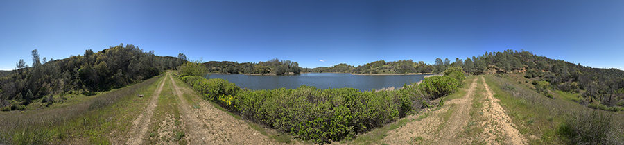 The Center of The Dam At Mississippi Lake